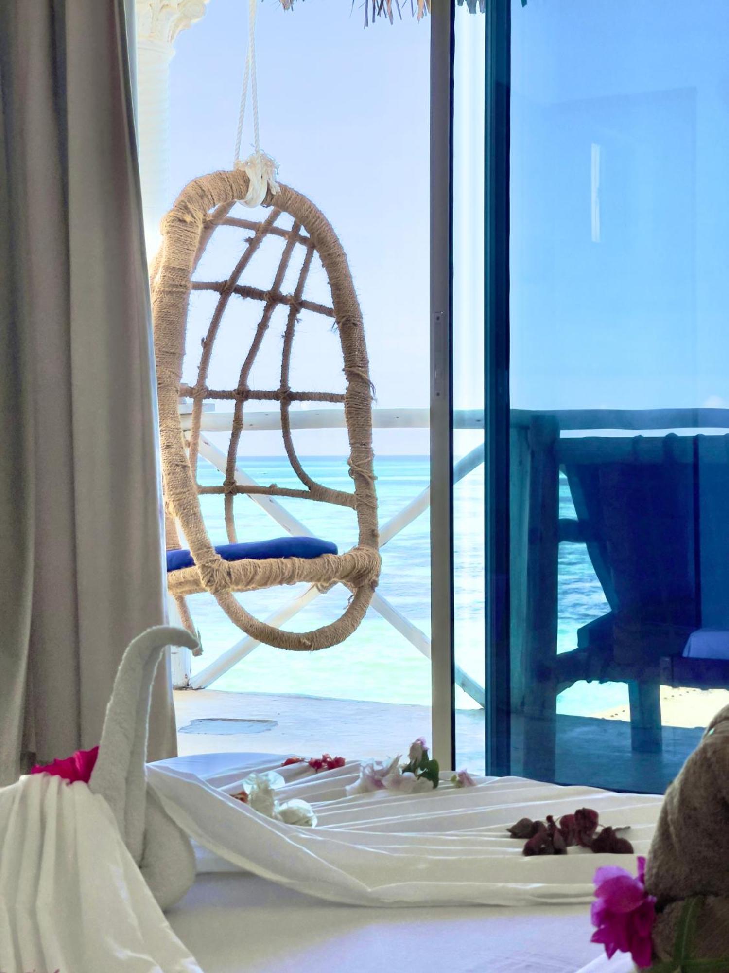 Equalia Boutique Hotel 江比阿 外观 照片