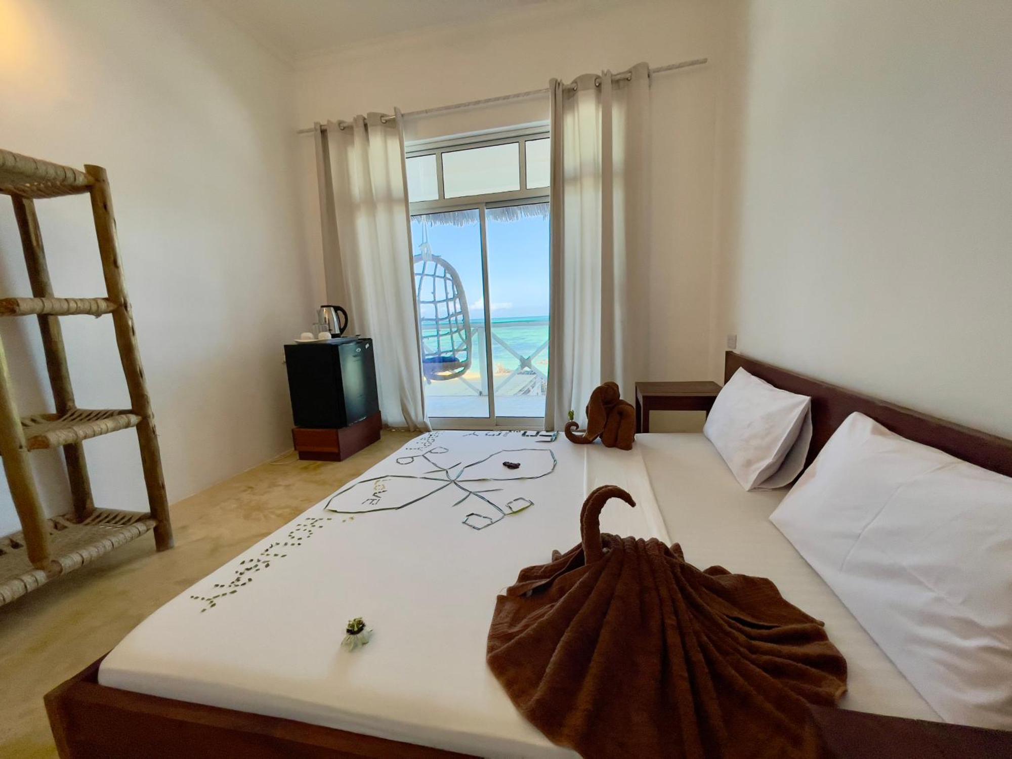 Equalia Boutique Hotel 江比阿 外观 照片